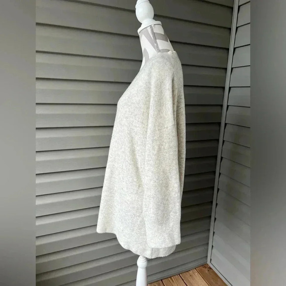 NWT- FRENCH CONNECTION V Neck Wool Blend Sweater Oatmeal Women’s Sz  1XL - Picture 2 of 10